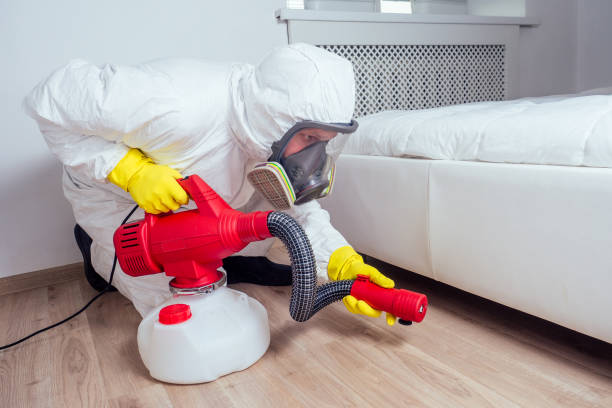 Best Exterminator Services  in Freeland, MI